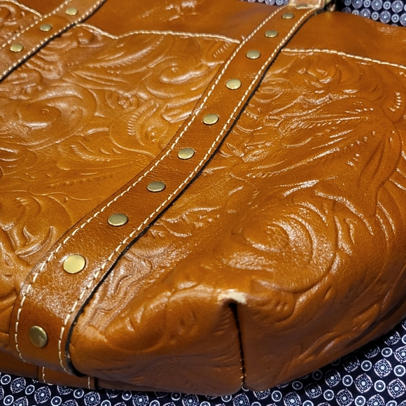 Patricia Nash Tote Bag - Picture 14 of 16